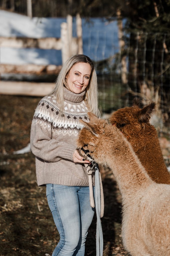 Ellmau, Kaiser Alpaka, geführte Wanderung, Tour, Wilder Kaiser, Wald, Lena Niedermühlbichler